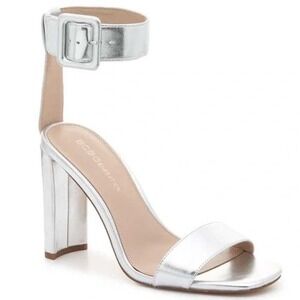 BCBGeneration Winoni Silver Metallic Block Heel Sandals Big Buckle Strappy 6M
